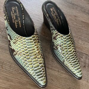 Donald J. Pliner Green Snakeskin Pointed Toe Mule
